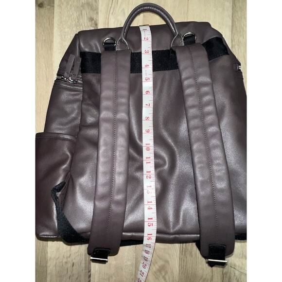 Skip Hop Flatiron Vegan Leather Diaper Backpack Bag in Raisin - Picture 3 of 5